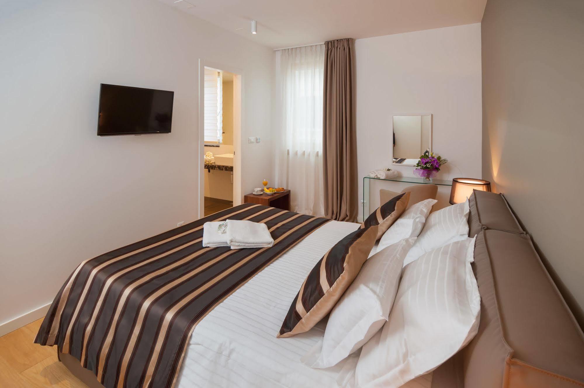 Residence By Vestibul Palace Split Luaran gambar